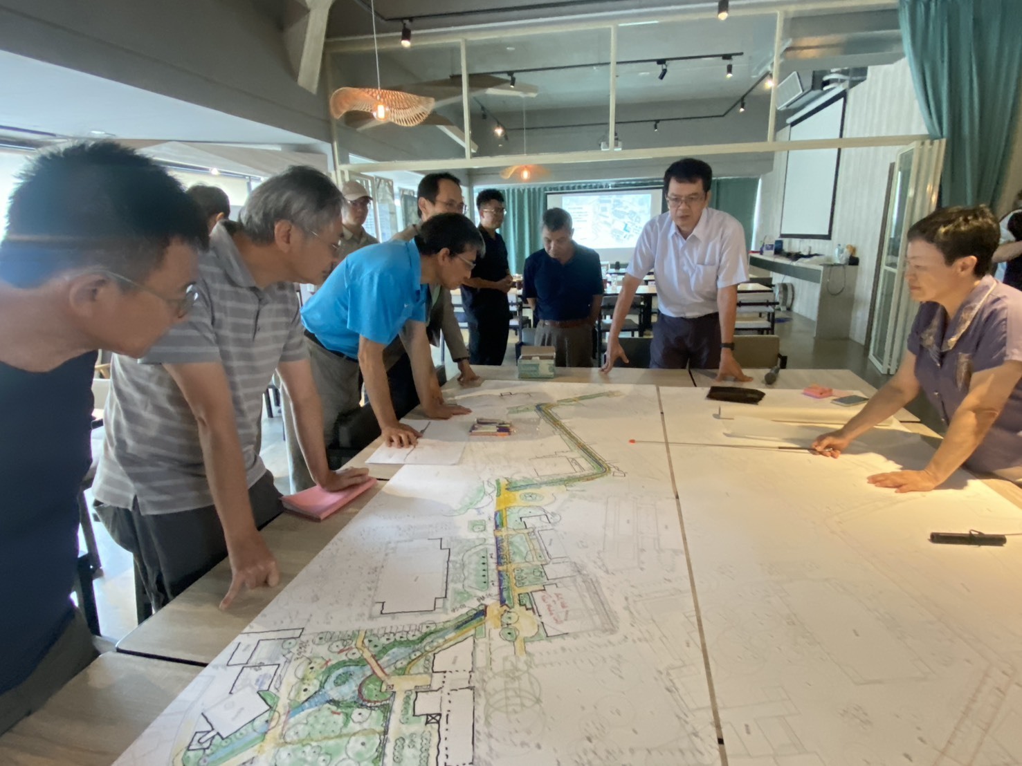 圖 15 大牛欄之圳水環境改造專家共識會議 ( 照片來源:李怡輝)